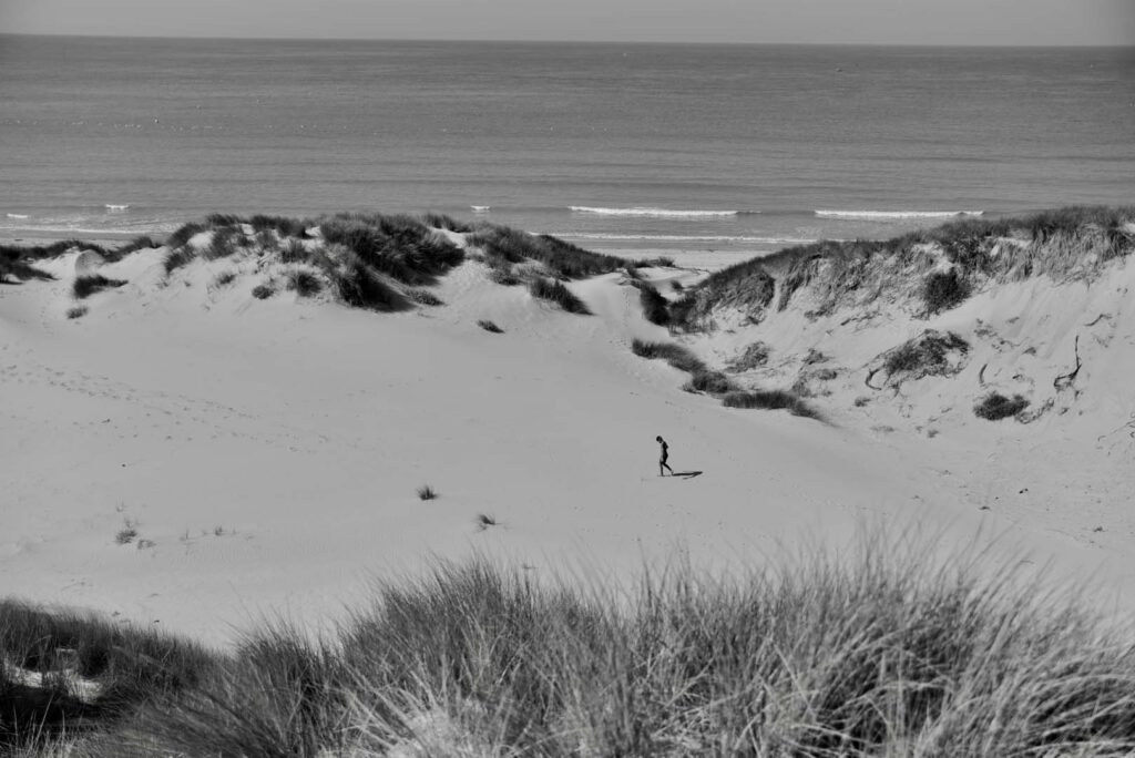 Photographie-olivier-cosson-dans-les-dunes-rouen-normandie